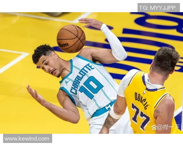 湖人2010年季后赛对阵黄蜂的精彩瞬间与战术分析